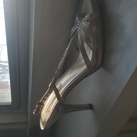 NINA New York -size 7 GoldSparkle Heels - Picture 4 of 4